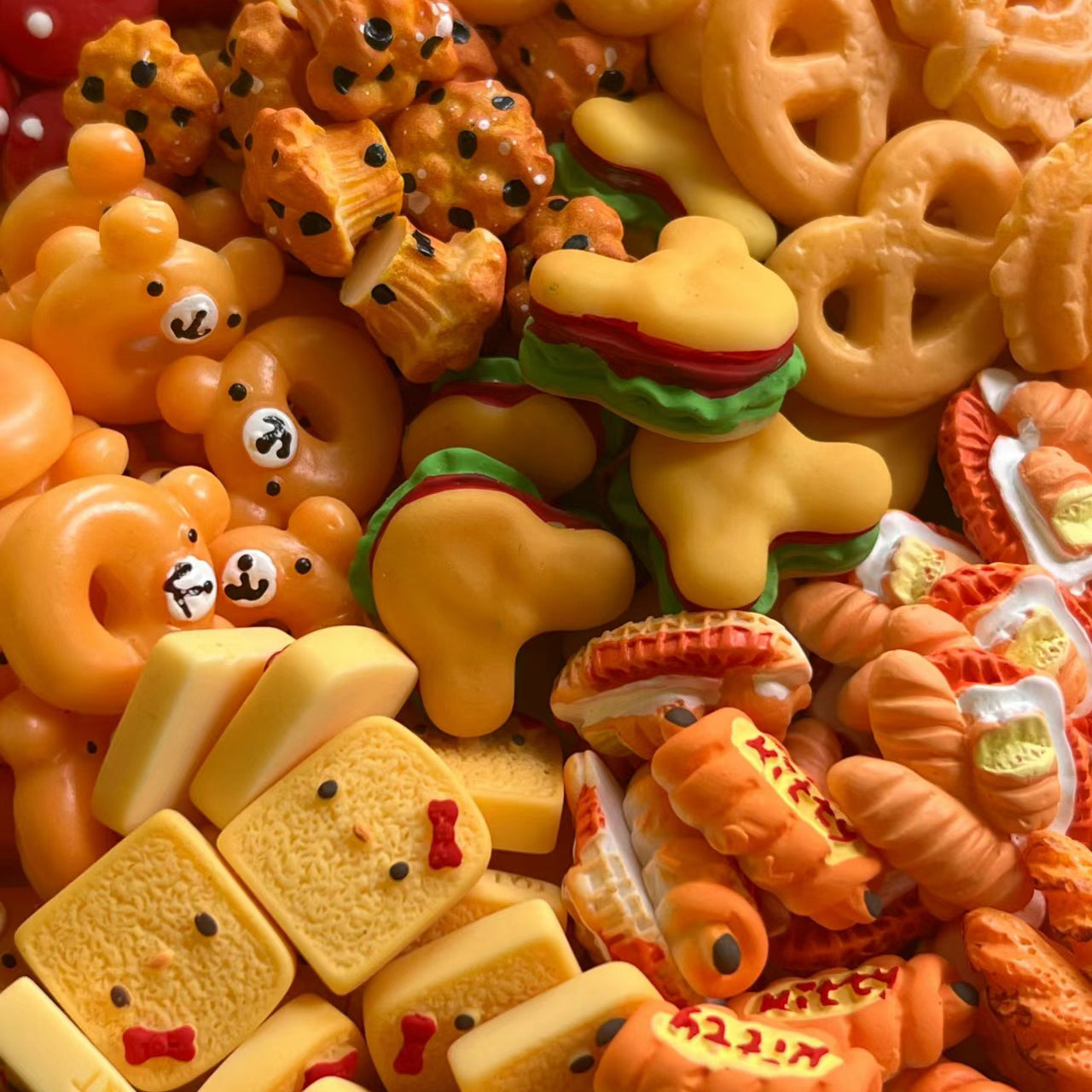 {Sync with video }Mini Food Charm