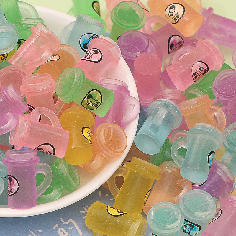 20pcs / Compilations Three-dimensional HEYTEA Portable Cup DIY Small Toy Car Micro Convenience Store