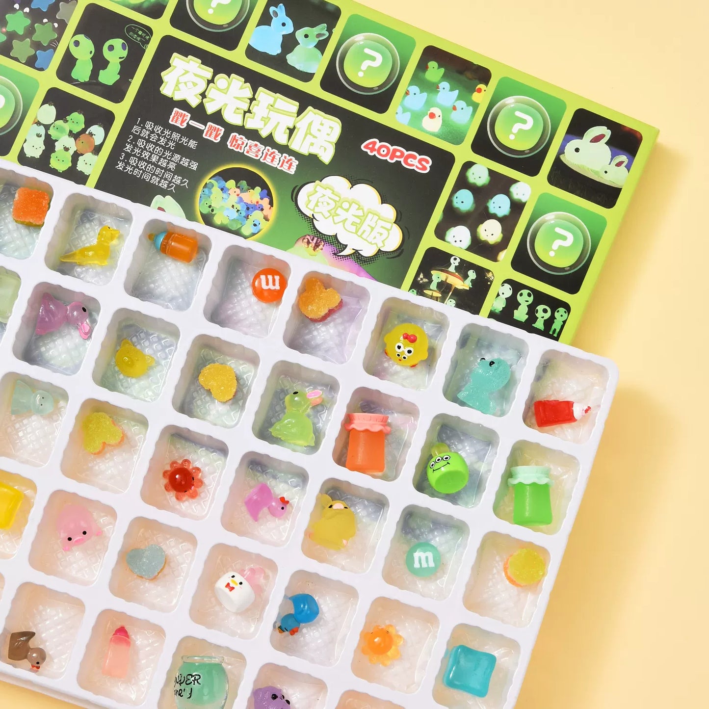 40 Simulated Food and Play Blind Boxes, Mini Miniature Bottles, Luminous Resin Gifts.