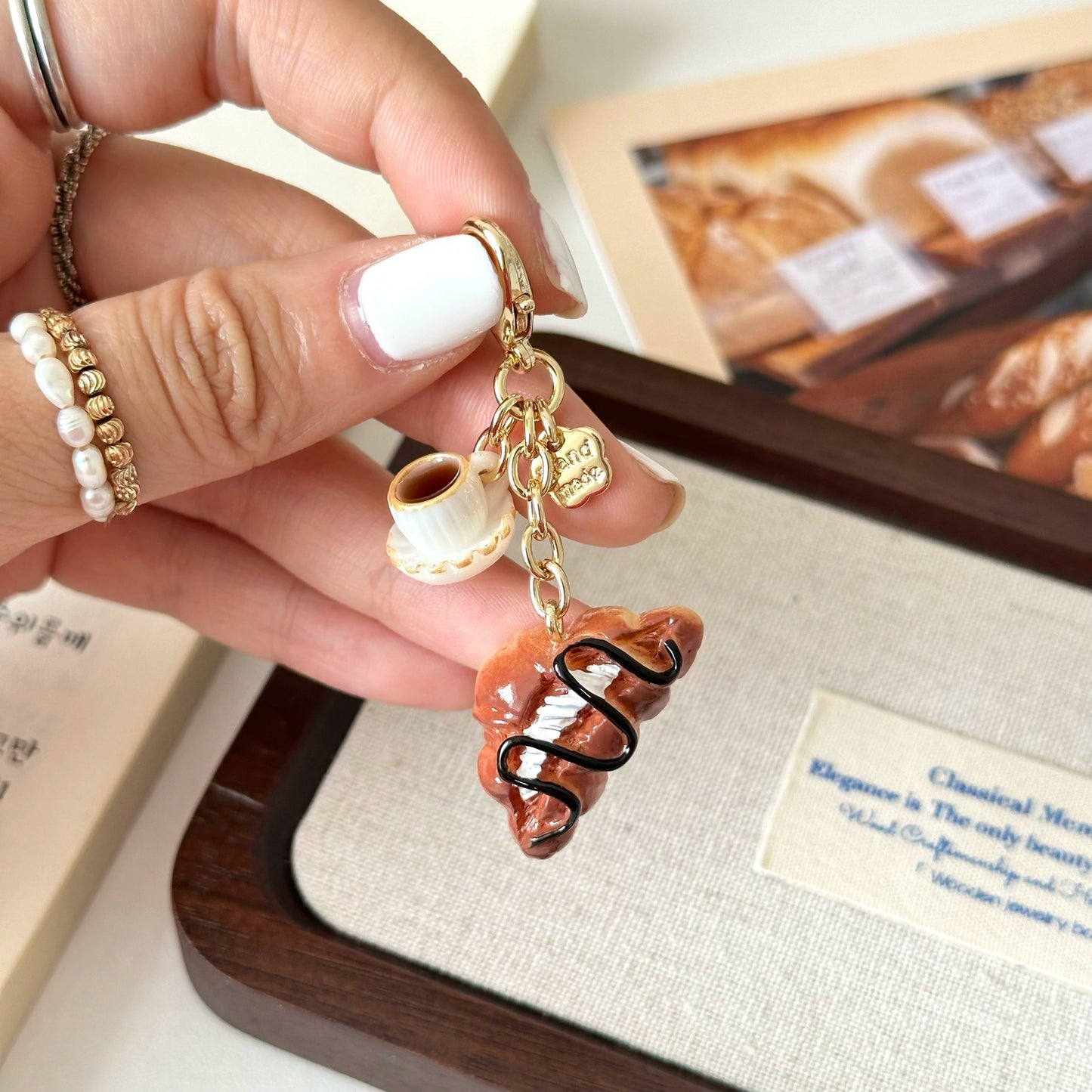 Coffee bread pendant
