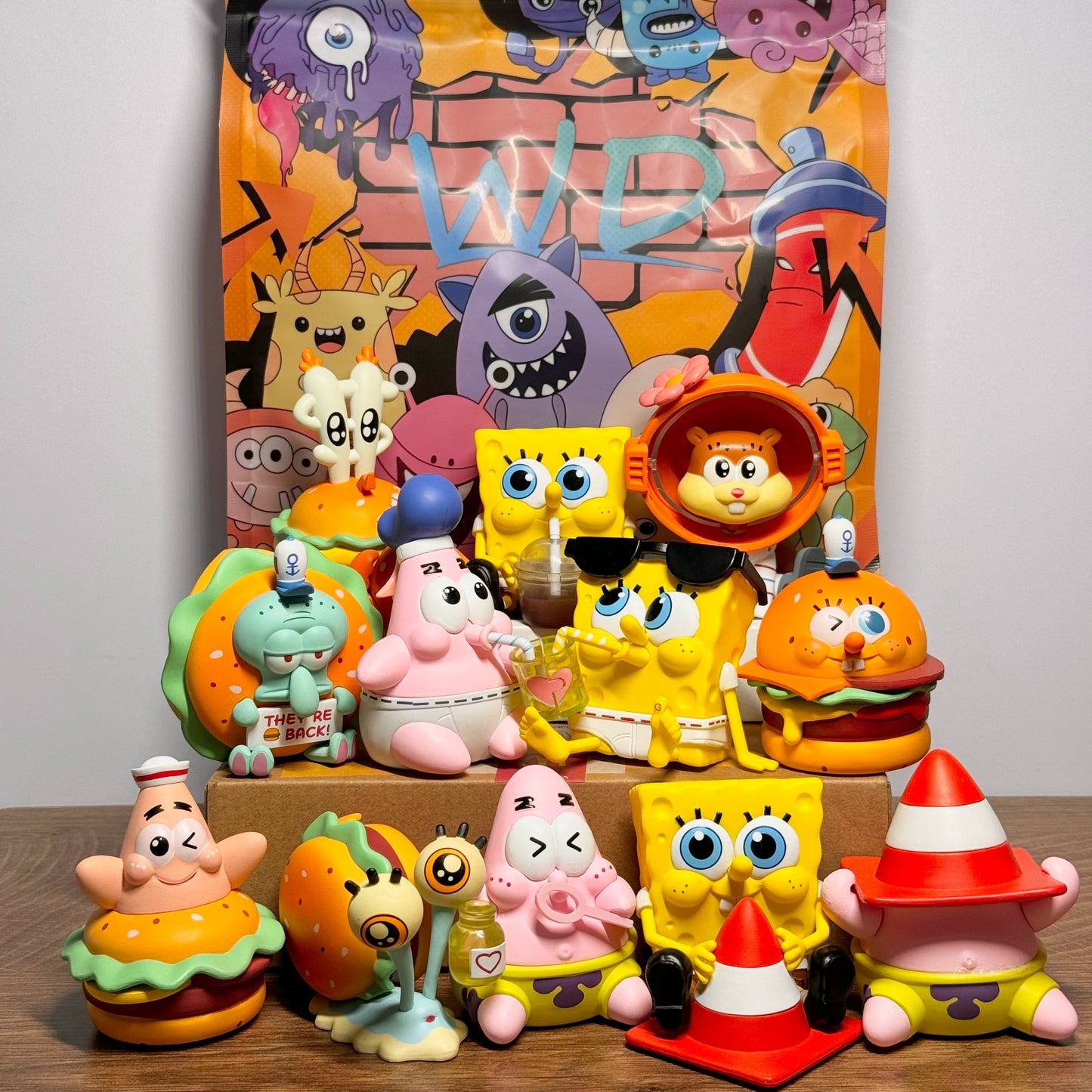 SpongeBob SquarePants Delicious Crab Burger Cartoon Cute Figure Toy Tabletop Ornament Decorative Gift
