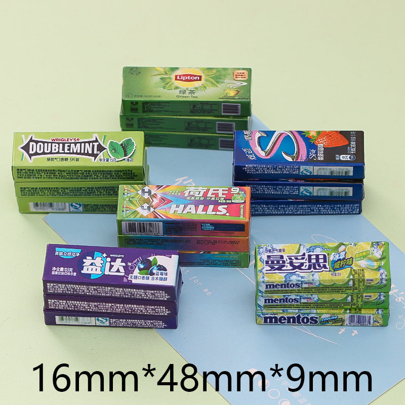 20pcs / Compilations Three-dimensional HEYTEA Portable Cup DIY Small Toy Car Micro Convenience Store