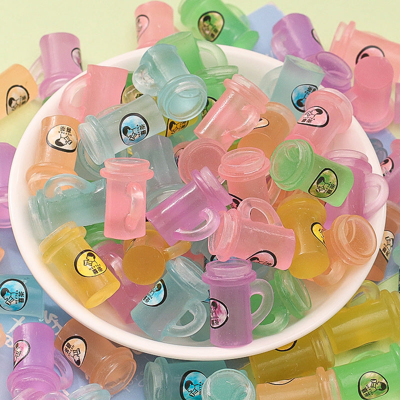 20pcs / Compilations Three-dimensional HEYTEA Portable Cup DIY Small Toy Car Micro Convenience Store