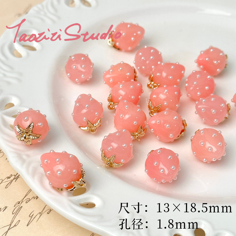 5pcs / Resin strawberry pendant loose beads DIY handmade