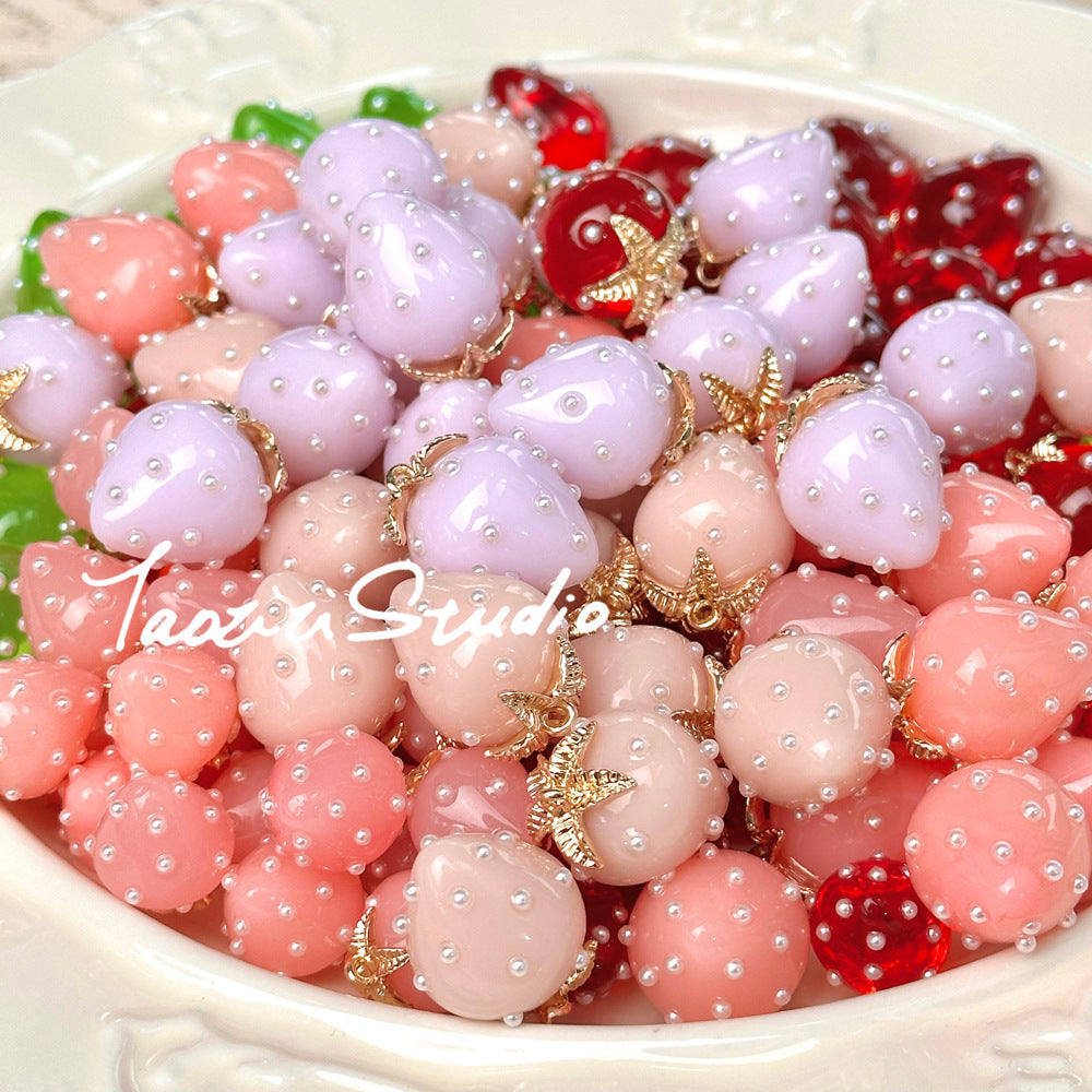 5pcs / Resin strawberry pendant loose beads DIY handmade