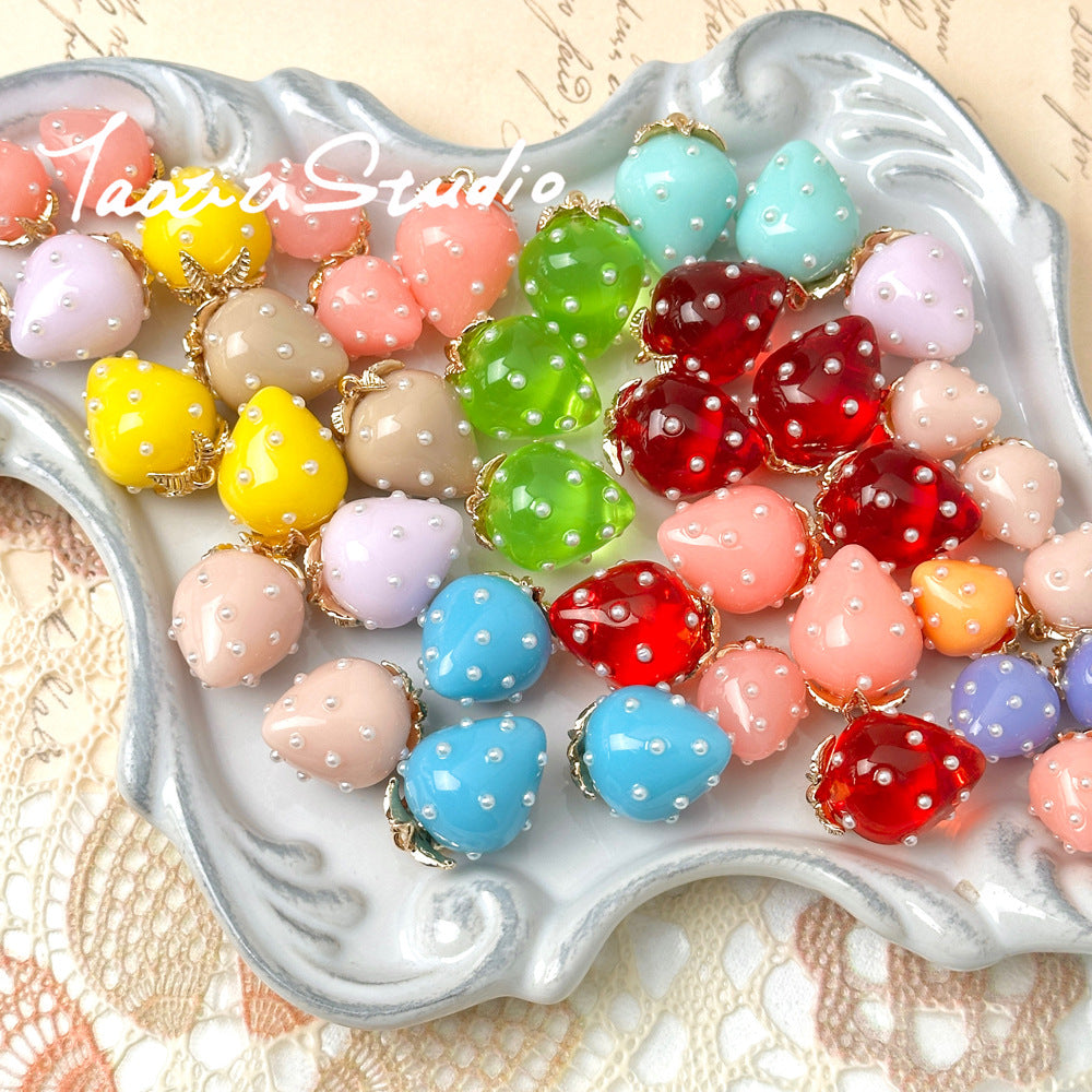 5pcs / Resin strawberry pendant loose beads DIY handmade