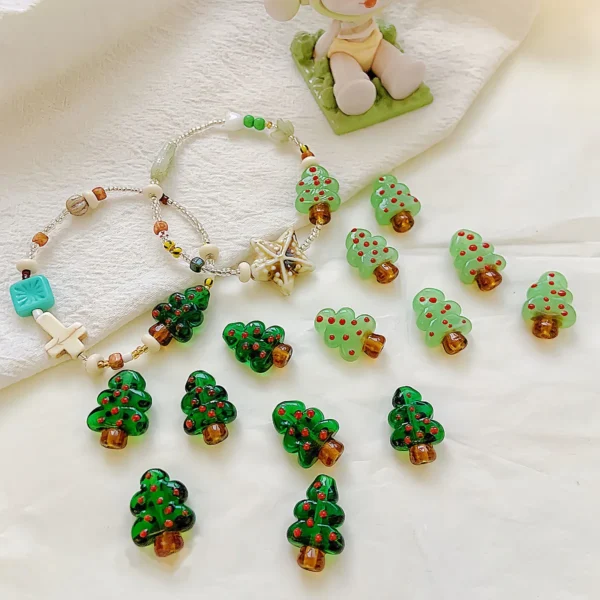 Christmas tree hand-painted glass beads scattered beads diy handmade Bracelet beading and mobile phone chain making accessories