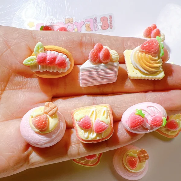 10pcs Cartoon simulation resin strawberry Mille-feuille cake accessory diy 3D Glossy phone case decoration Handmade Material