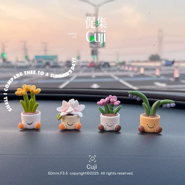 Promotion of collection of cute flowers, potted plants, car center console screens, standing and considerate interior supplies, decorative table ornaments